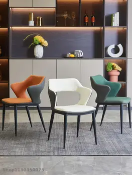 Трапезария стол Nordic Light с луксозен стол, Сито, Червен, Модерен минималистичен Офис Ресторант С Подлакътници, Домашен маса за Хранене от кожа